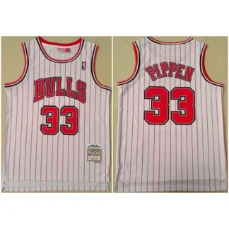 Men's Chicago Bulls #33 Scottie Pippen White Throwback Stitched Jersey X3J7